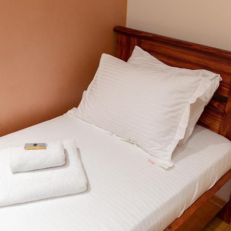 Hotel Kutko Pančevo Esterno foto