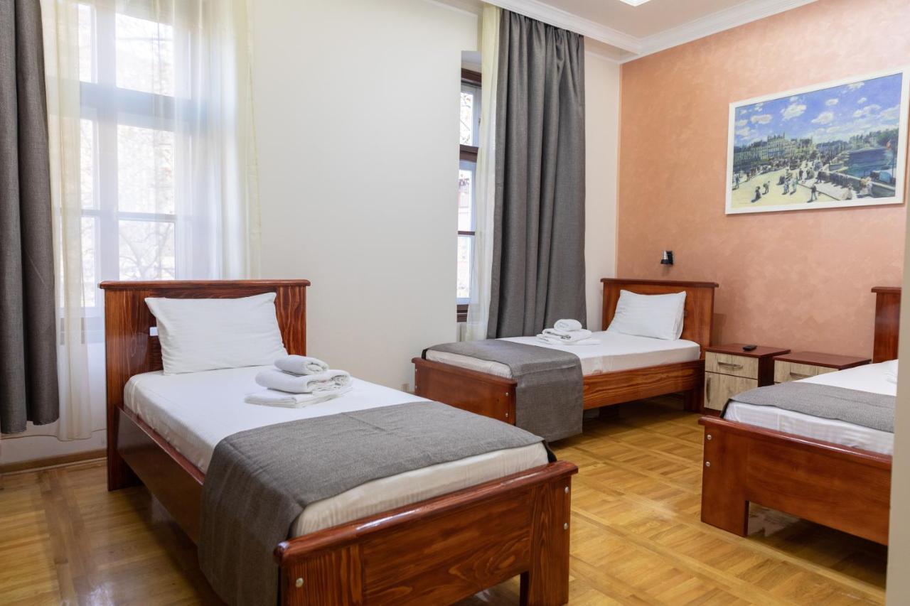 Hotel Kutko Pančevo Esterno foto